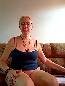 MILEIDE980 online show from 11/24/25, 02:28