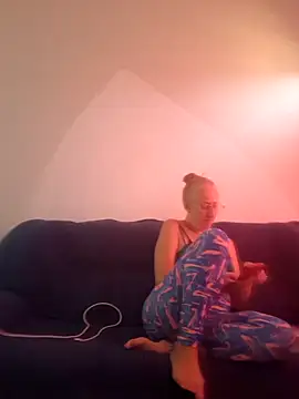 MILEIDE980 online show from 11/27/25, 02:28