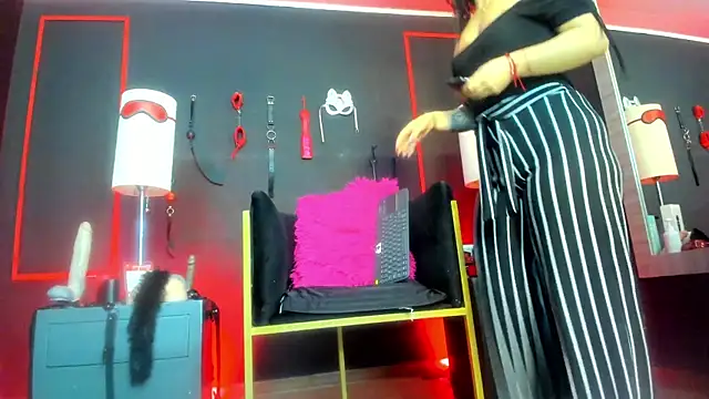 CharlotteScotte online show from 10/14/25, 11:55