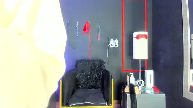 CharlotteScotte online show from 10/31/25, 12:02