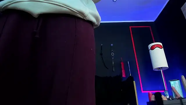 CharlotteScotte online show from 12/15/25, 12:00