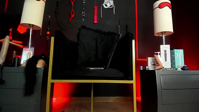 CharlotteScotte online show from 10/18/25, 12:07