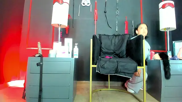 CharlotteScotte online show from 12/17/25, 11:37