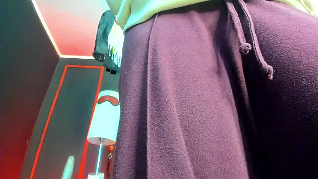 CharlotteScotte online show from 10/17/25, 12:07