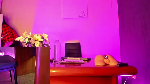 CharlotteScotte online show from 03/21/25, 11:55