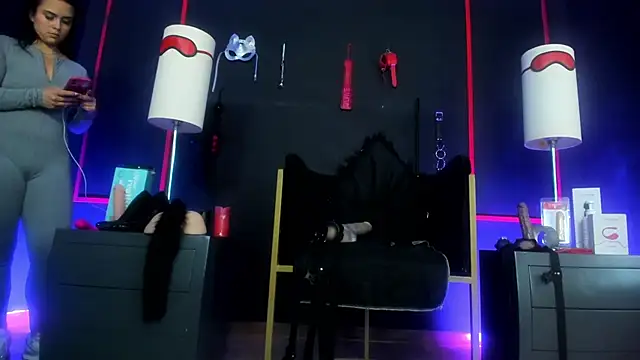 CharlotteScotte online show from 11/29/25, 03:45