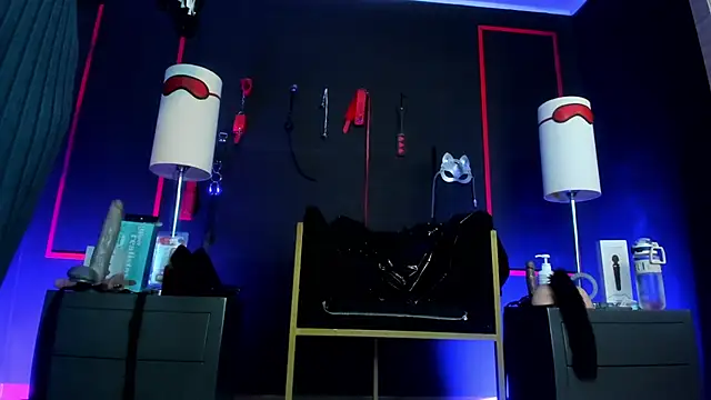 CharlotteScotte online show from 10/30/25, 12:25