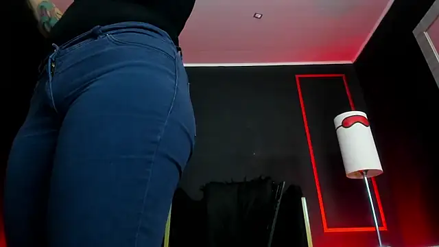 CharlotteScotte online show from 10/27/25, 11:33