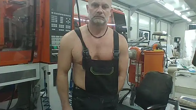 Boomerhun online show from 10/21/25, 03:33