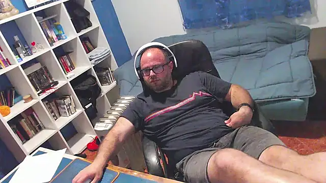 ravingr4d4 online show from 04/06/26, 09:38