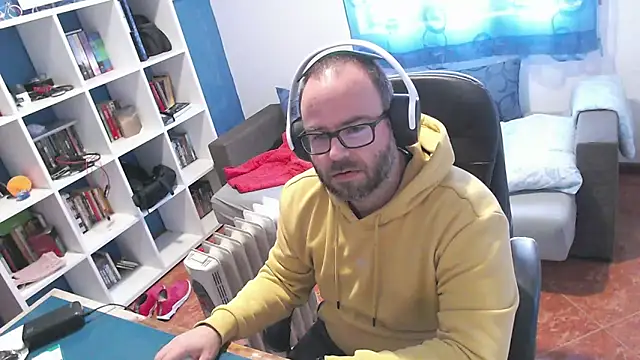 ravingr4d4 online show from 11/27/25, 12:16