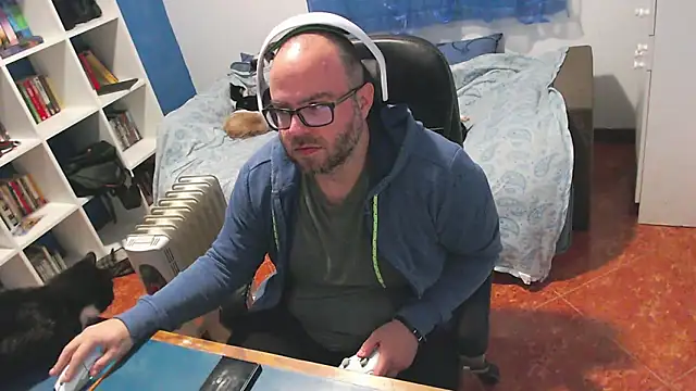 ravingr4d4 online show from 02/11/26, 10:20