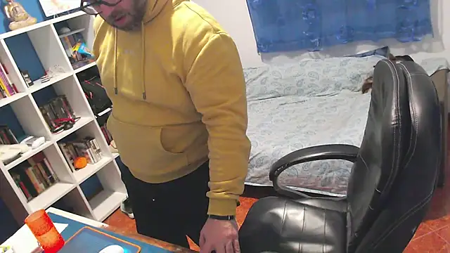 ravingr4d4 online show from 02/19/26, 09:23