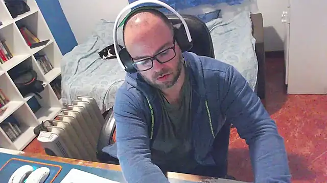 ravingr4d4 online show from 02/11/26, 10:15