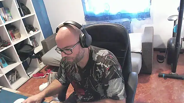 ravingr4d4 online show from 10/17/25, 08:17