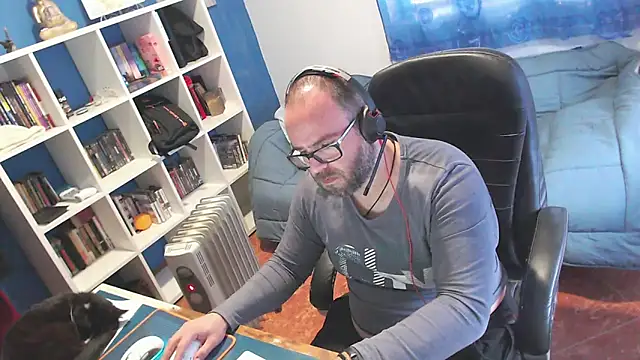 ravingr4d4 online show from 02/24/26, 12:06