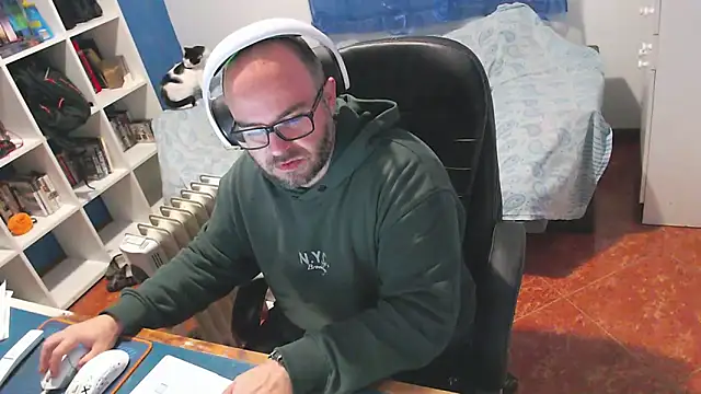 ravingr4d4 online show from 02/16/26, 09:19