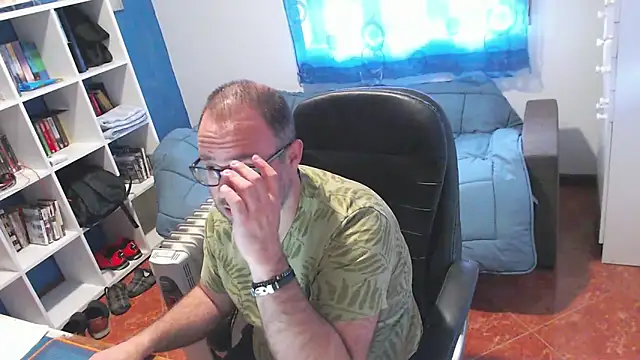 ravingr4d4 online show from 04/10/26, 08:10