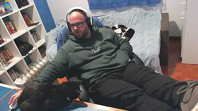 ravingr4d4 online show from 02/12/26, 11:15