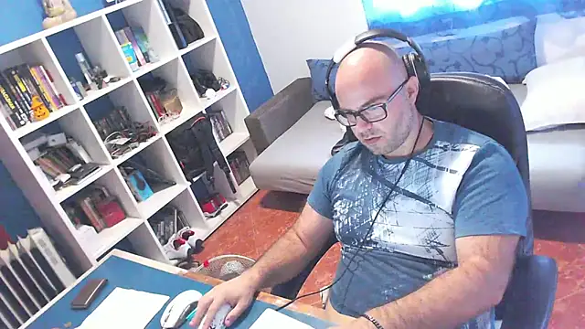 ravingr4d4 online show from 10/08/25, 09:55