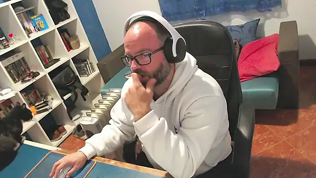 ravingr4d4 online show from 03/28/26, 09:16