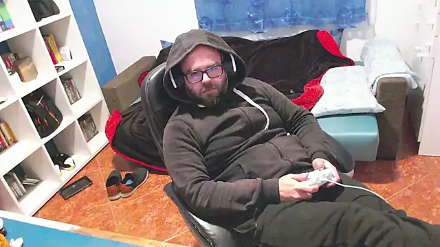 ravingr4d4 online show from 12/14/25, 10:37