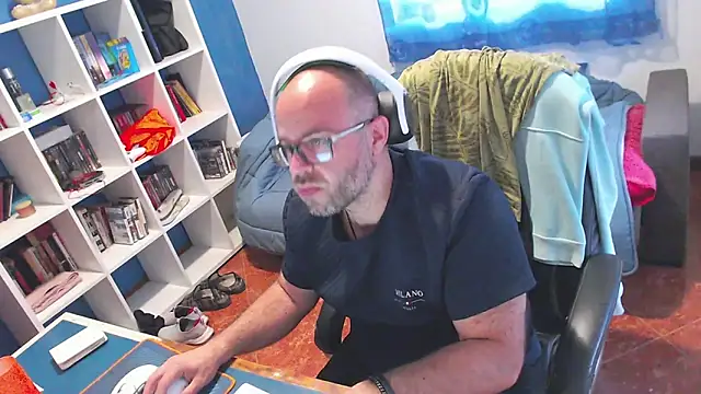 ravingr4d4 online show from 05/06/26, 01:48