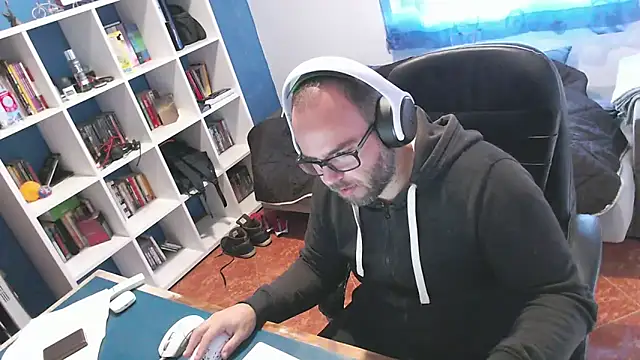 ravingr4d4 online show from 11/19/25, 09:31