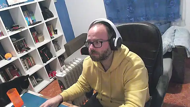 ravingr4d4 online show from 11/30/25, 09:59