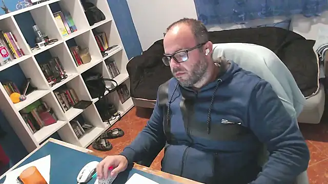 ravingr4d4 online show from 11/17/25, 10:03