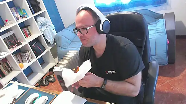 ravingr4d4 online show from 03/30/26, 01:12