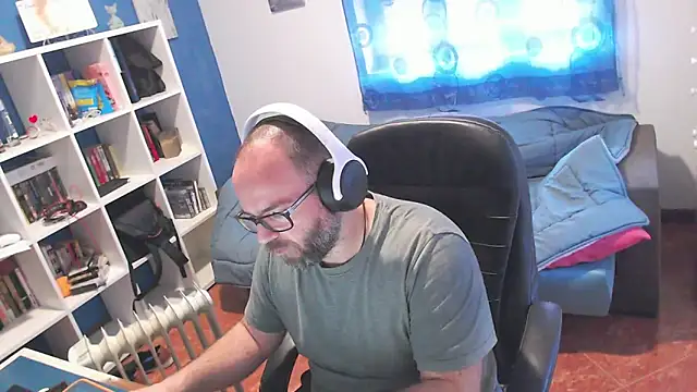 ravingr4d4 online show from 03/25/26, 09:30