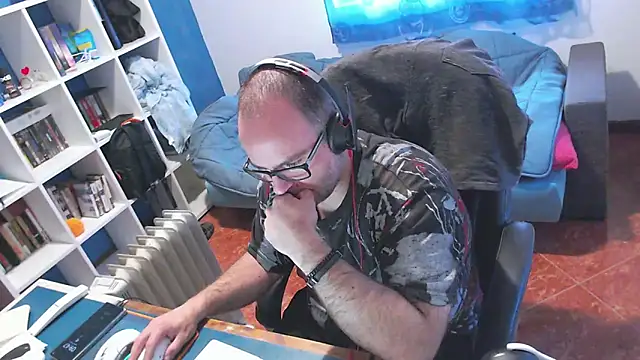 ravingr4d4 online show from 04/01/26, 08:48