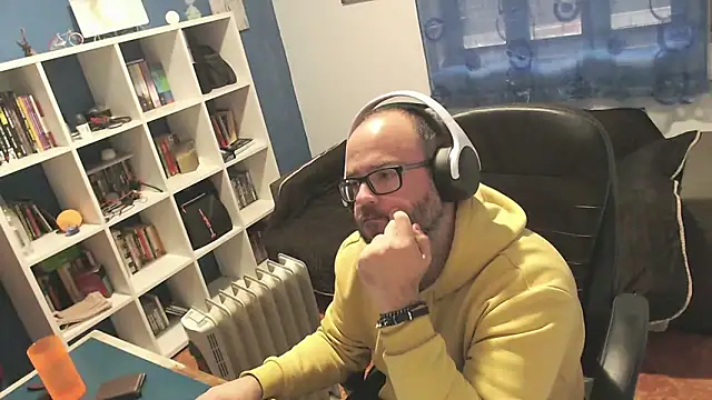 ravingr4d4 online show from 11/23/25, 03:44