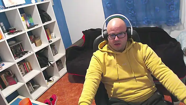 ravingr4d4 online show from 12/16/25, 09:30