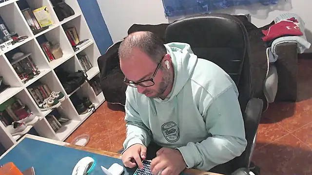 ravingr4d4 online show from 11/15/25, 10:25