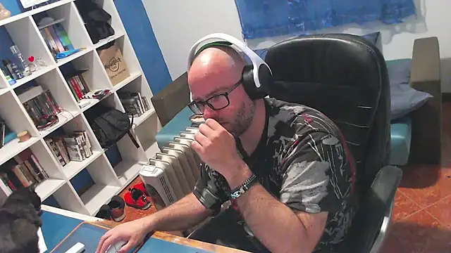 ravingr4d4 online show from 04/11/26, 09:07