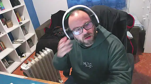 ravingr4d4 online show from 12/15/25, 02:01