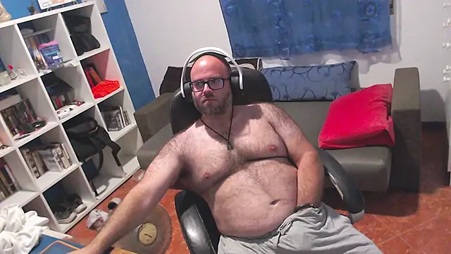 Snapshot of ravingr4d4 chatting on 06/28/26, 12:28 ravingr4d4 online show from 06/28/26, 12:28