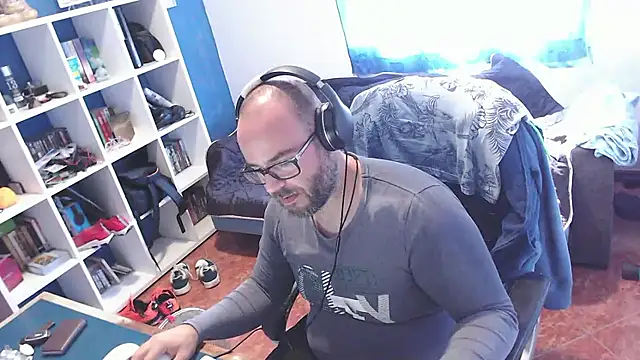 ravingr4d4 online show from 10/29/25, 11:31