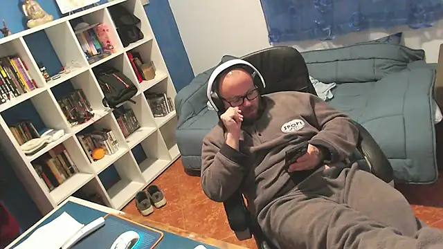 ravingr4d4 online show from 02/24/26, 12:00