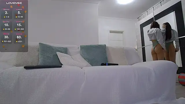 LilyRoselyn online show from 10/22/25, 08:08