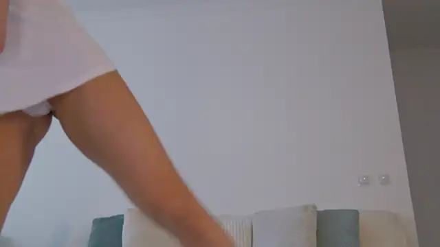 LilyRoselyn online show from 12/16/25, 01:15