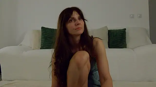 Snapshot of LilyRoselyn chatting on 03/14/26, 12:05 LilyRoselyn online show from 03/14/26, 12:05