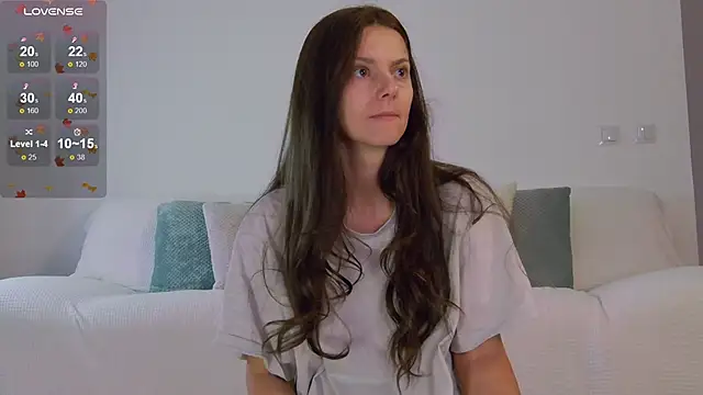 LilyRoselyn online show from 10/31/25, 04:09