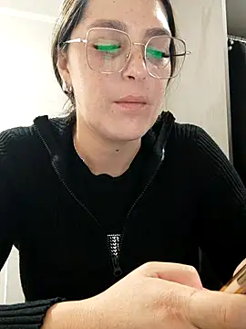 Daniela77771 online show from 04/17/26, 03:15