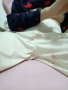 SweetGirl2k2 online show from 06/11/26, 07:05