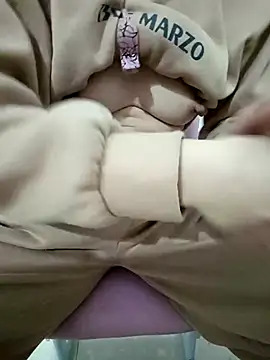 SweetGirl2k2 online show from 11/08/25, 12:25