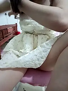 SweetGirl2k2 online show from 03/21/25, 07:22