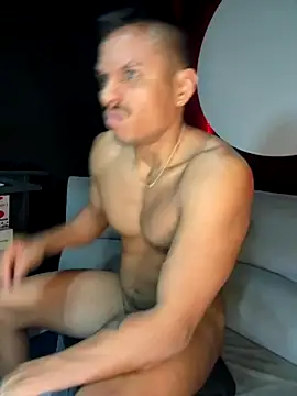 Snapshot of Abra_ham13 chatting on 10/31/25, 02:24 Abra ham13 online show from 10/31/25, 02:24